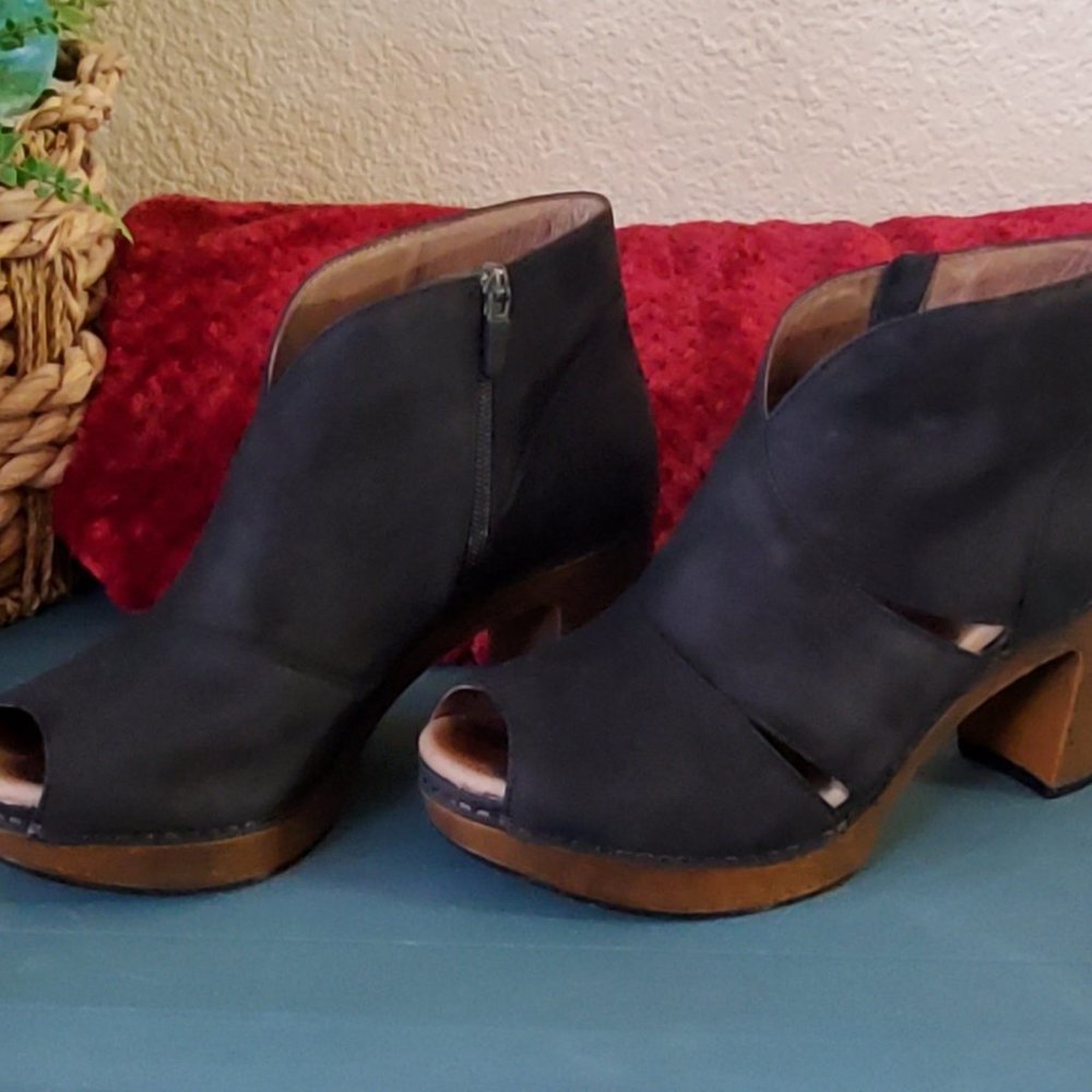 Dansko black leather peep toe ankle booties